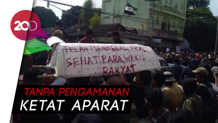 Massa Aksi Gejayan Memanggil Tolak Revisi UU KPK