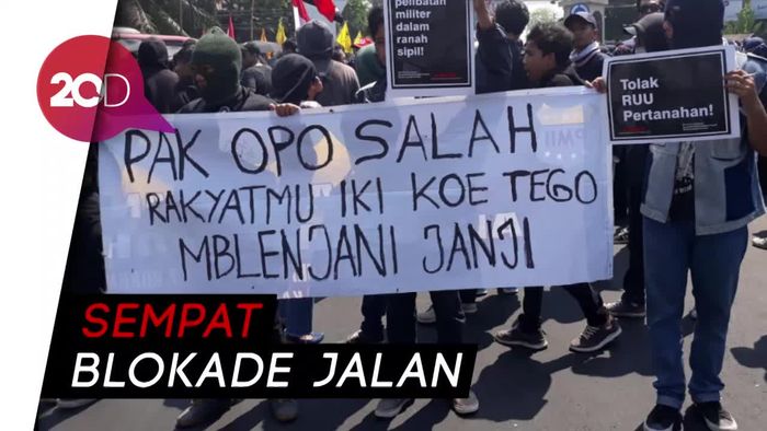 #BengawanMelawan, Mahasiswa Solo Geruduk DPRD Tolak Revisi UU KPK