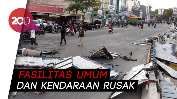 Buntut Ricuh Demo di DPR: 265 Mahasiswa dan 39 Polisi Terluka!