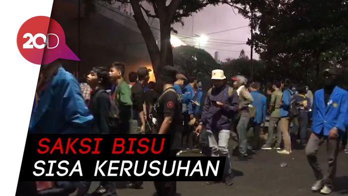 Sisa Peninggalan dari Demo Rusuh di Depan DPR