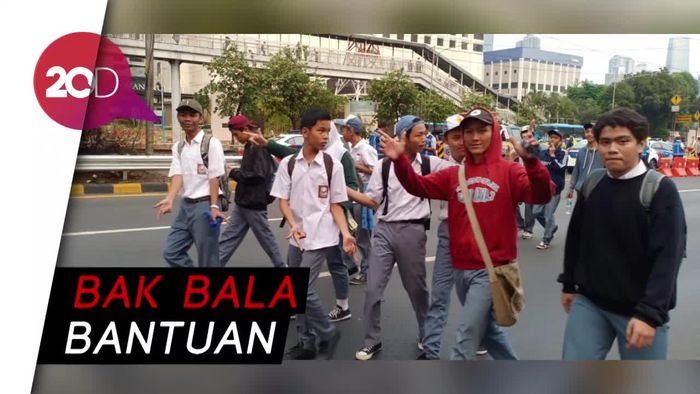 Anak STM Turut Dalam Aksi Tolak RUU Kontroversial
