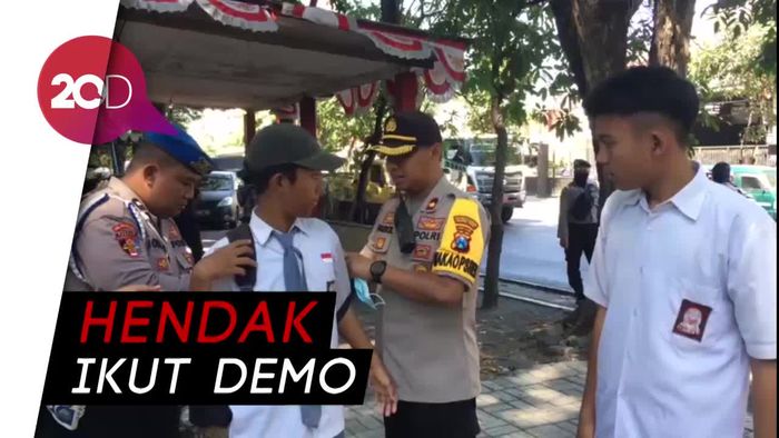 Sweeping Pelajar di Surabaya, Polisi Temukan Celurit dan Pisau