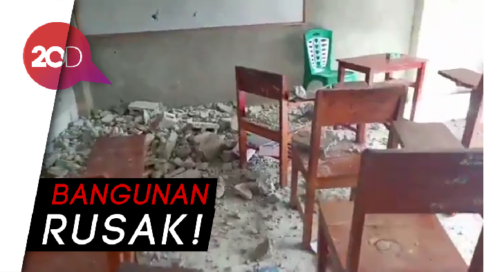 Suasana Kepanikan Saat Gempa M 6,8 Terjang Ambon