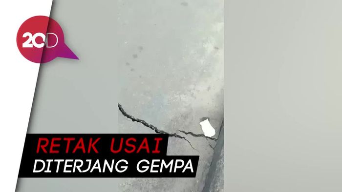 Jalan Pelabuhan Hunimua Liang Retak Usai Gempa Terjang Ambon!