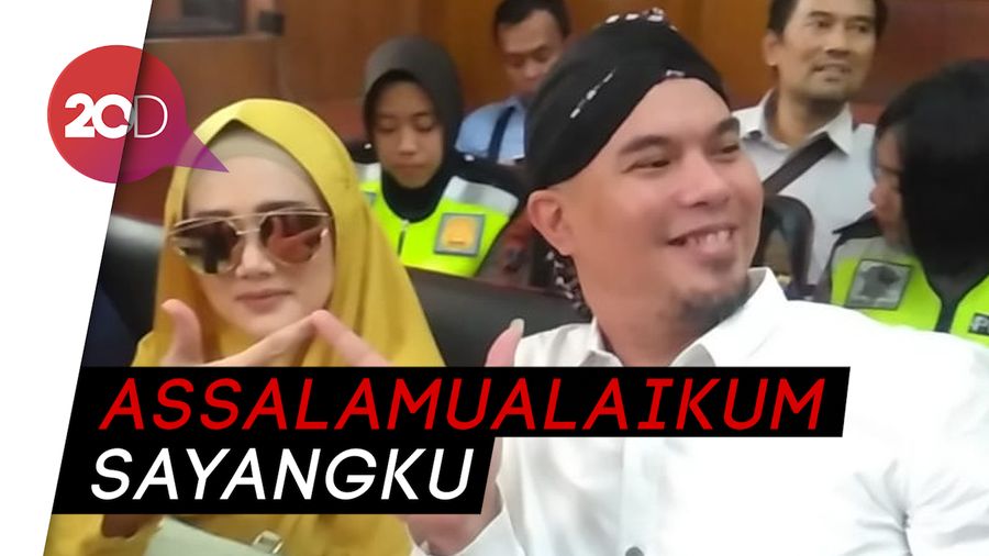 Mulan Jameela Tepis Gosip Gugat Cerai Ahmad Dhani