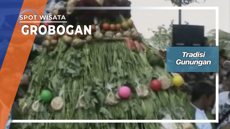Tradisi Gunungan Alun alun Purwodadi Grobogan Jawa Tengah