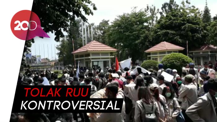 Aksi Gejayan Memanggil, Pelajar hingga Mahasiswa Bergerak!