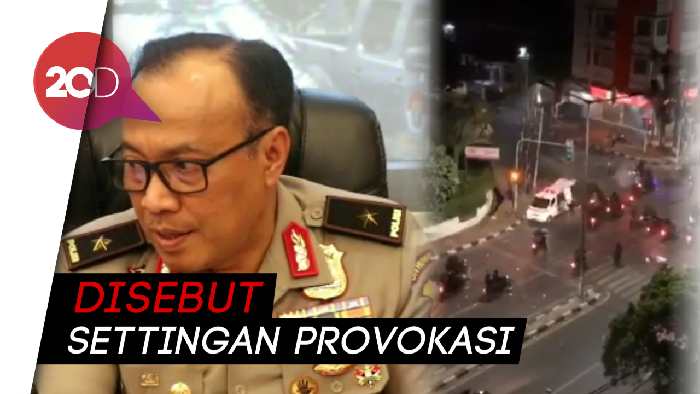 Mobil Ambulans Jadi Sasaran Gas Air Mata, Ini Respons Polri