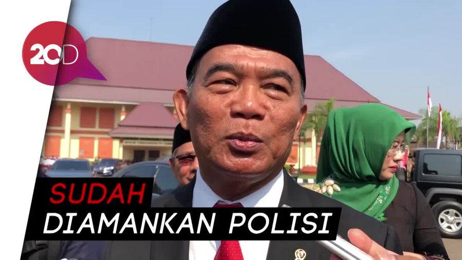 Mendikbud Sebut Ada 50 Penyusup Nyamar Jadi Pelajar Saat Demo