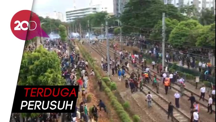 Buntut Ricuh Demo 30 September di DPR, 649 Orang Diamankan!