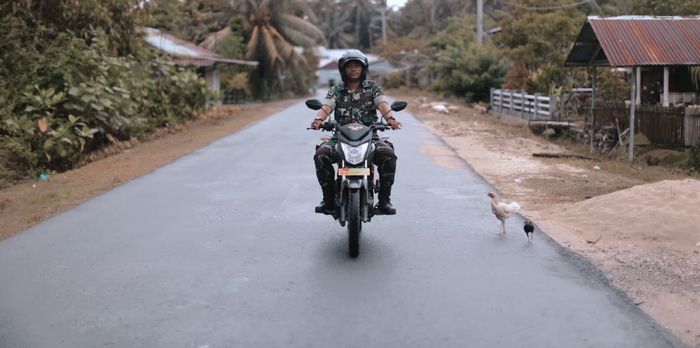 Sandi Baik-baik dengan Rakyat untuk Tanamkan Cinta Tanah Air di Sinabang