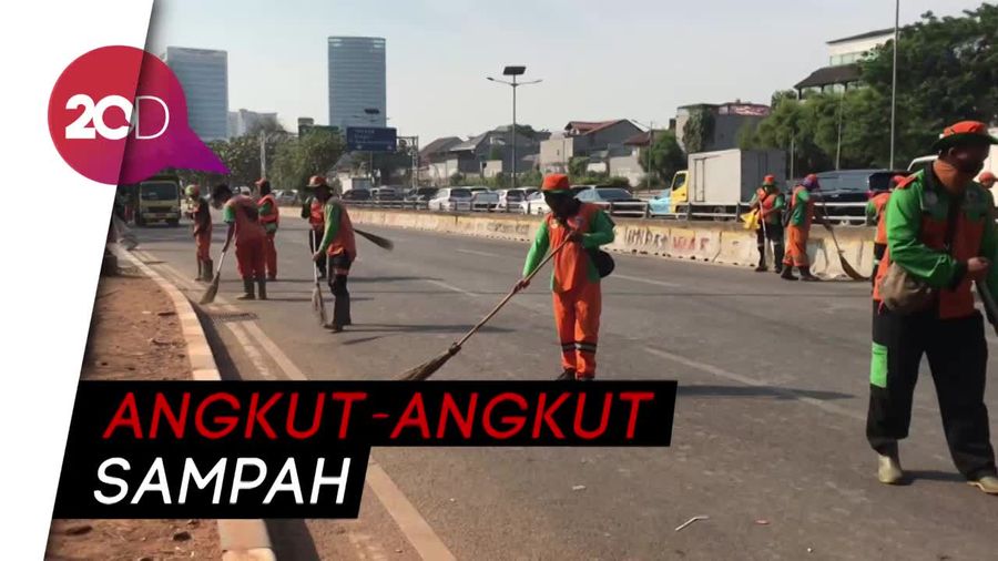Demo Usai, Pasukan Oranye Turun ke Jalan