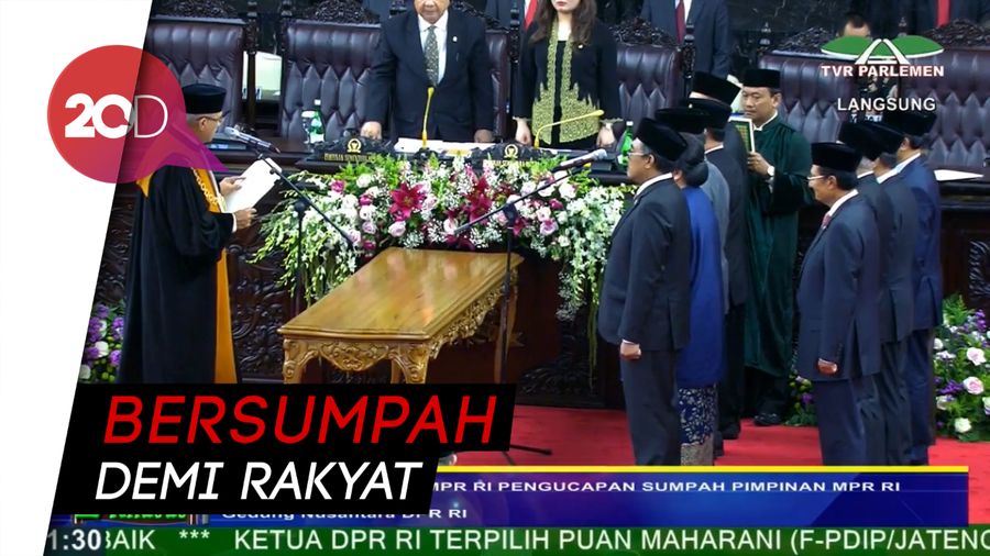 Momen Pengucapan Sumpah Pimpinan MPR 2019-2024