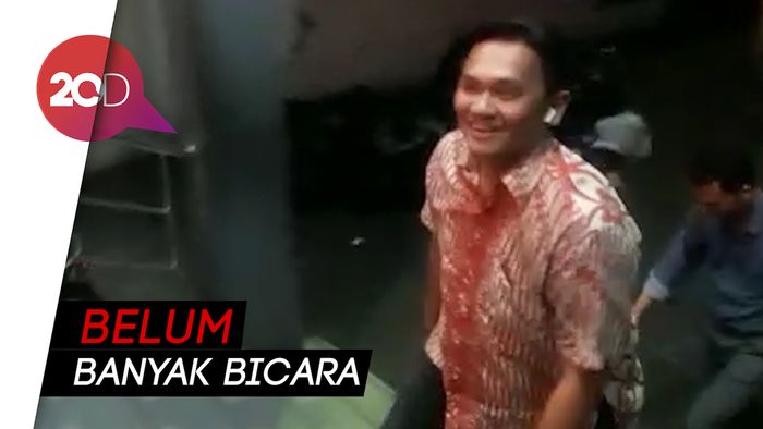 Usai Diperiksa, Farhat Abbas Laporkan Hotman Paris dan Nikita Mirzani