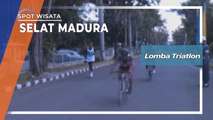 Lomba Triatlon di Selat Madura  
