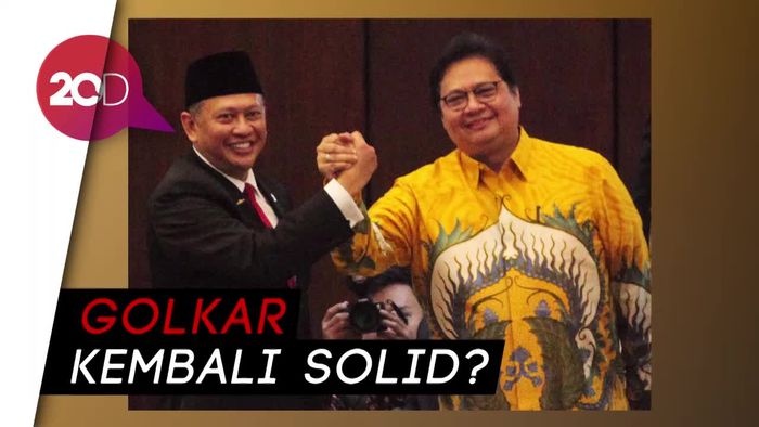 Momen Keakraban Bamsoet-Airlangga Usai Pelantikan Ketua MPR
