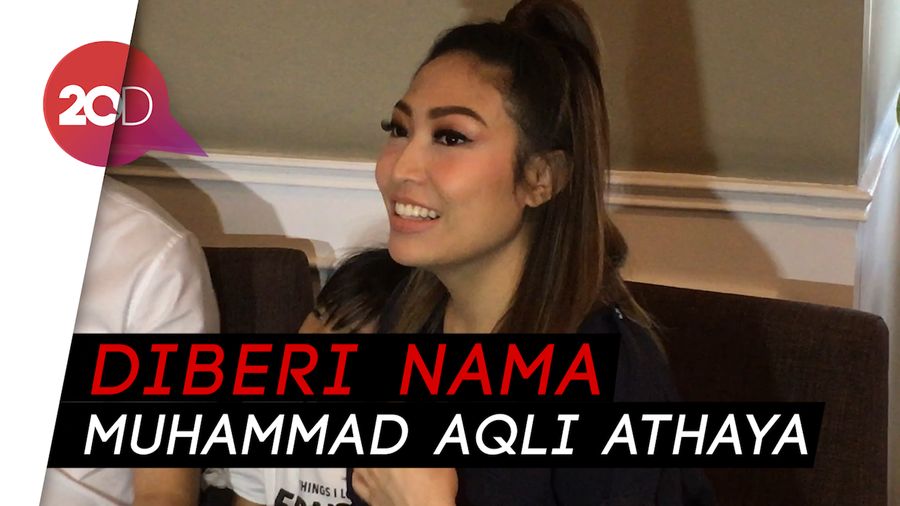 Usai Lahiran Anak Ketiga, Ayu Dewi Diminta Suami Lebih Dewasa