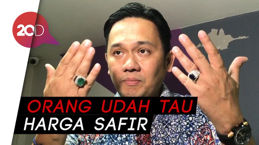 Geram Direndahkan Hotman Paris, Farhat Abbas Pamer Cincin