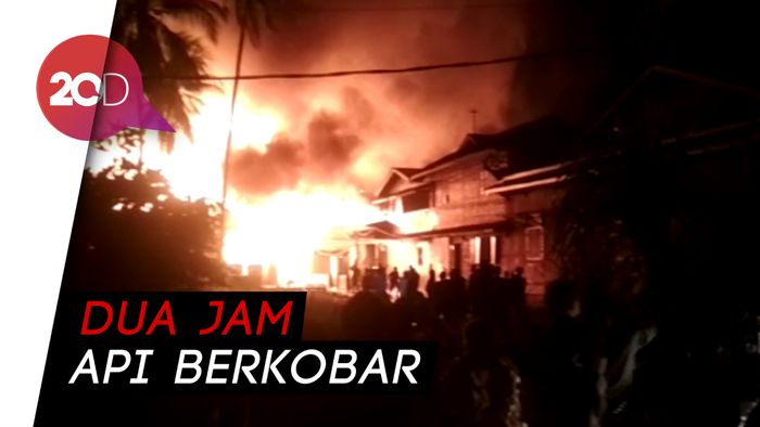 13 Rumah di Bagansiapiapi Terbakar, 2 Mayat Ditemukan Terpanggang