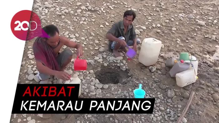 Sedih, Warga Polman Harus Jalan 2 Km Demi Air Bersih