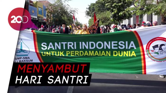 Meriahnya Pawai Grebeg Santri 2019 di Yogyakarta