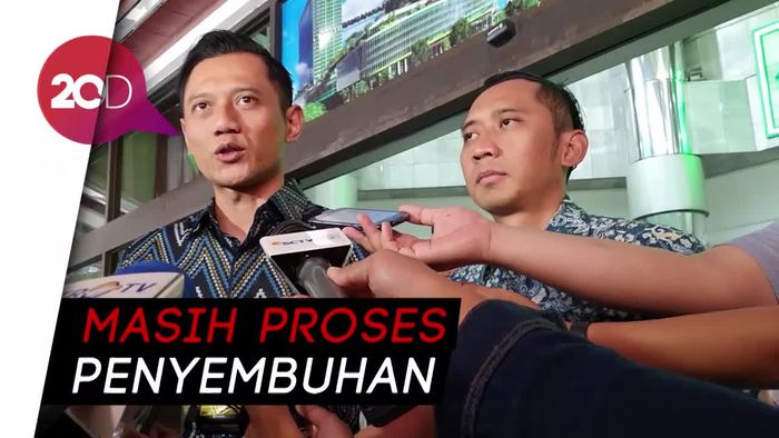 Bersama AHY dan Ibas, SBY Jenguk Wiranto di RSPAD