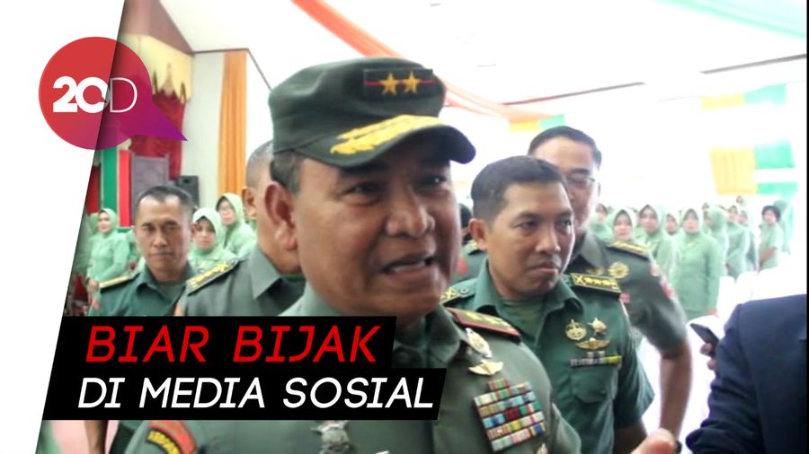  Ratusan Ibu Persit di Makassar Dibekali Arahan Khusus Bermedsos