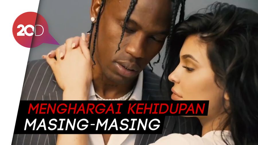 Kylie Dekat Lagi dengan Tyga, Travis Scott Fokus Besarkan Stormi