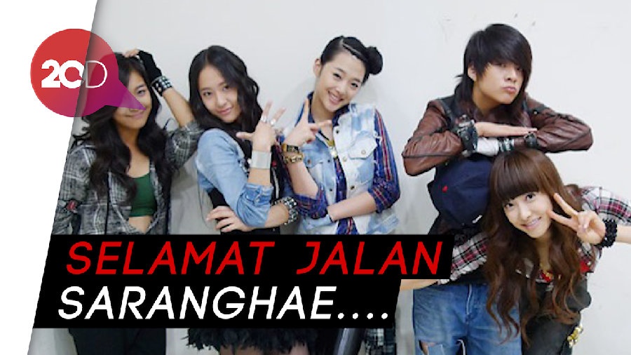Pesan Manis Victoria f(x) Lepas Kepergian Sulli