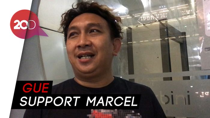  Augie Fantinus Ikut Antre Nonton Konser Marcel Tujuh Belas 