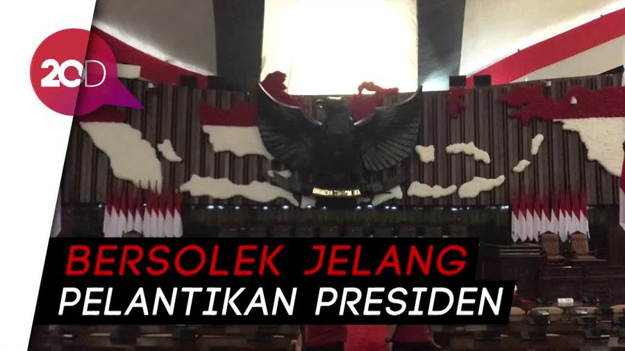 Jelang Pelantikan Jokowi, Gedung DPR Bersolek Merah-Putih