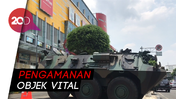 Jelang Pelantikan Jokowi, Panser Anoa Siaga di Kawasan Glodok