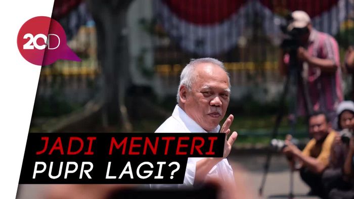Lambaian Tangan Basuki Hadimuljono Saat Datangi Istana Negara