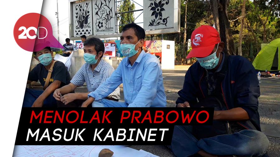 Aktivis 98 Gelar Aksi Tutup Mulut Depan Istana