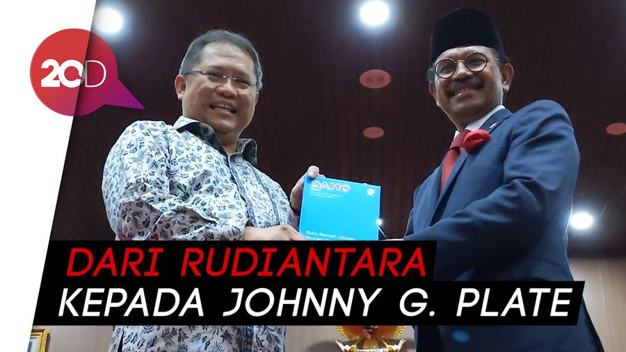 Sertijab Menkominfo: dari Kalangan Profesional ke Politisi
