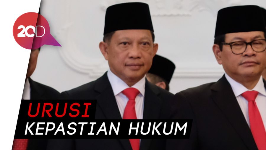 Tito Karnavian dari Kapolri ke Menteri Dalam Negeri
