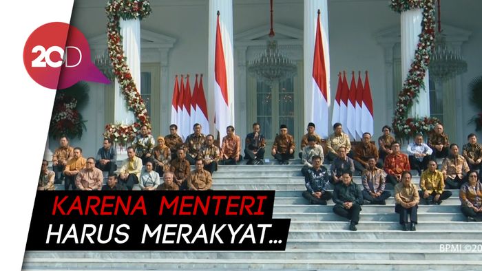 Perkenalkan Menteri Duduk Lesehan, Jokowi Bangun Filosofi Rendah Hati