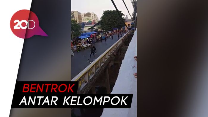 Bentrokan di Tanah Abang, 2 Orang Luka Bacok