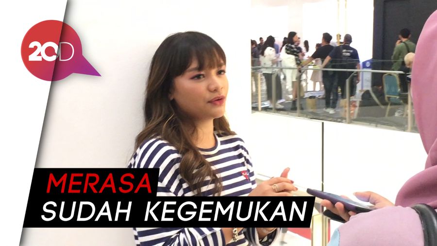 Diet Nasi, Berat Badan Amel Carla Turun Sampai 9 Kg