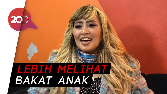 Alasan Pinkan Mambo Tak Sekolahkan 5 Anaknya di Sekolah Formal
