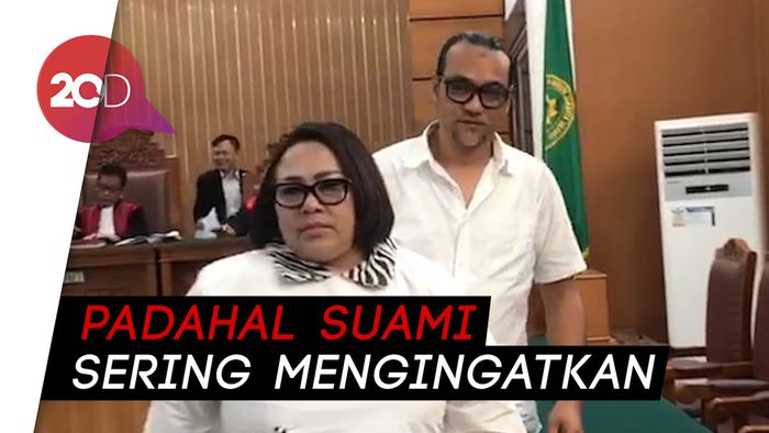 Ditanya Hakim soal Suami Ikut Pakai Narkoba, Nunung: Saya yang Ngajak