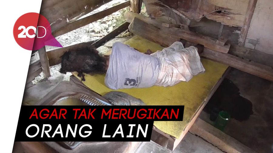 Kerap Mengamuk, Pria Ini Dipasung di Kamar Mandi