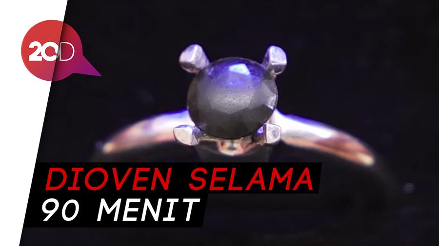 Out Of The Box! Buat Berlian Imitasi dari Potongan Kuku