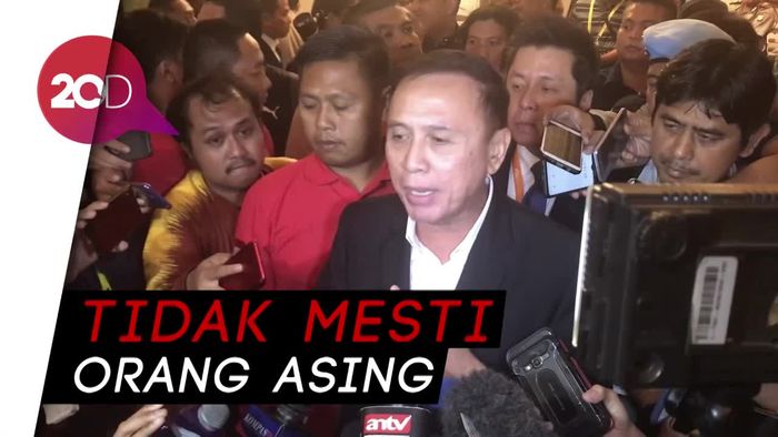 Fokus Awal Ketum PSSI Iwan Bule: Cari Pelatih Timnas