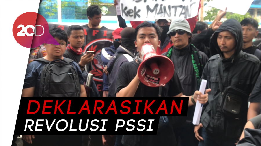 Massa Geruduk Lokasi Kongres PSSI