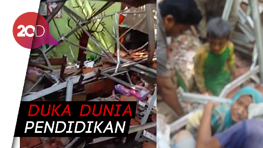 Suasana Mencekam Sesaat Gedung SDN Gentong Ambruk