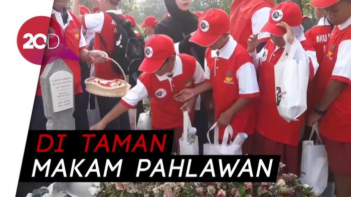 Jelang Hari Pahlawan, Kemensos Gelar Wisata Ziarah Bersama Pelajar