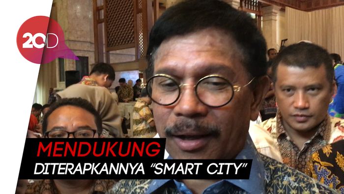 Kominfo Targetkan Bangun Ribuan BTS di Indonesia Tengah dan Timur