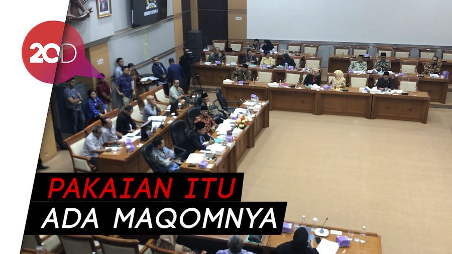 Pimpinan Komisi VIII DPR Bela Menag soal Larangan Cadar