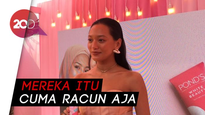 Asmara Abigail Tinggalkan Teman yang Menghina Kulit Eksotisnya